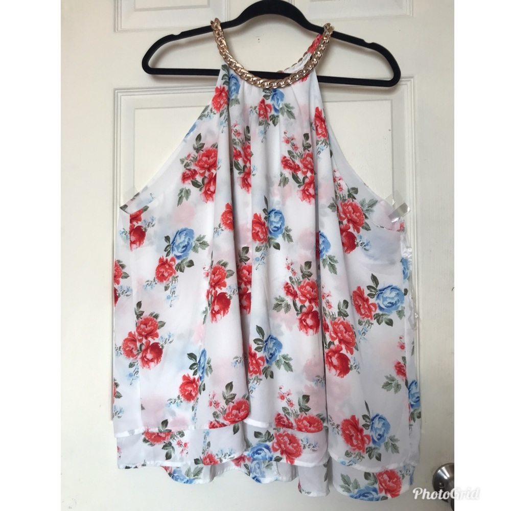 SOLD!!! Cute top from Rue21!